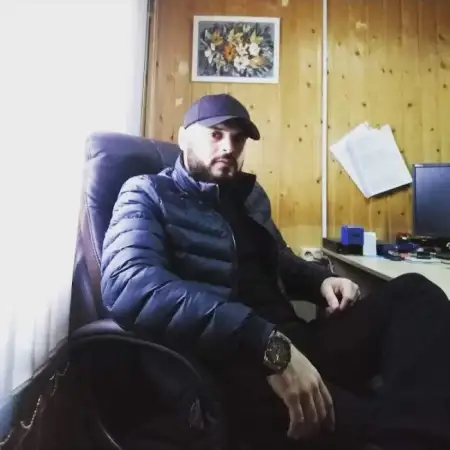 Արթուր, 37Երևան, Հայաստան 