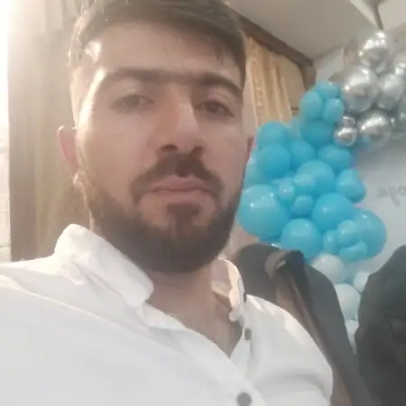 Արմեն, 33Սանկտ Պետերբուրգ, Ռուսաստան