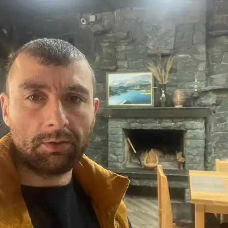 Արմ, 37Երևան, Հայաստան 