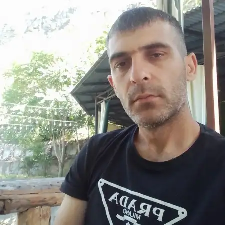 Hovo, 40Երևան, Հայաստան