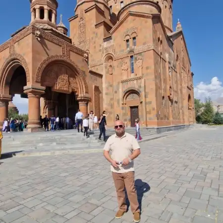 Sasha, 42Երևան, Հայաստան 