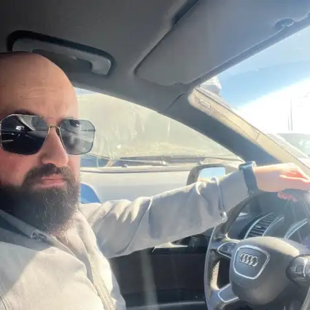 Արսեն, 40Սանկտ Պետերբուրգ, Ռուսաստան