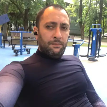 Արթուր, 38Սանկտ Պետերբուրգ, Ռուսաստան