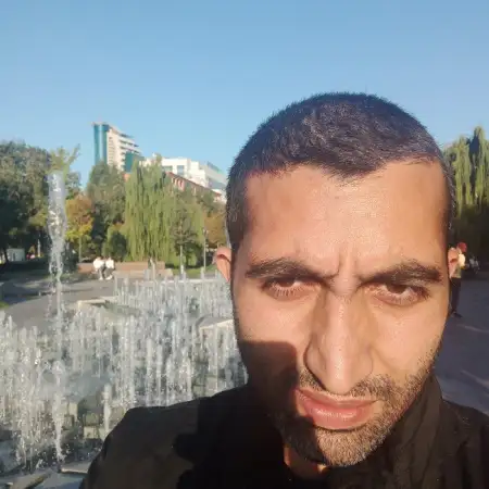 Serob, 33Մոսկվա, Ռուսաստան