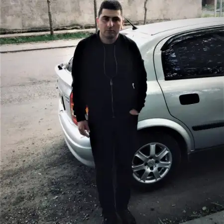 sergey, 28Երևան, Հայաստան 