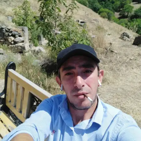 Արթուր, 44Երևան, Հայաստան 