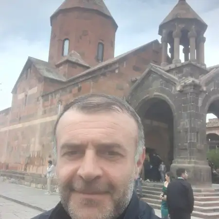 Hovo, 44Երևան, Հայաստան 