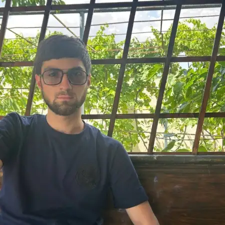 Robert, 23Երևան, Հայաստան 