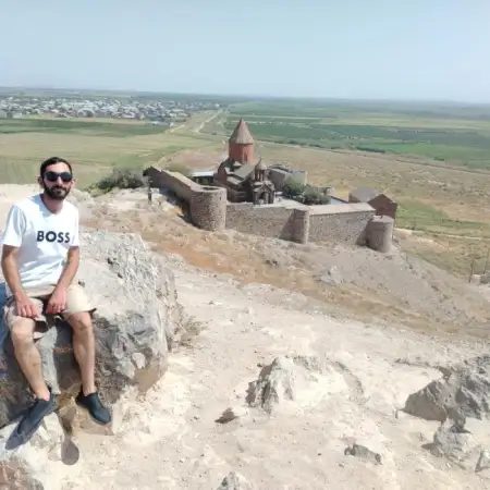 Հուսիկ, 26Երևան, Հայաստան 
