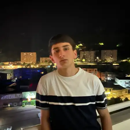Robert, 22Երևան, Հայաստան