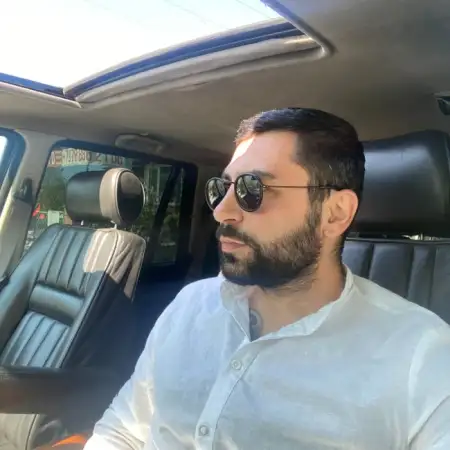 Տիգրան, 33Մոսկվա, Ռուսաստան
