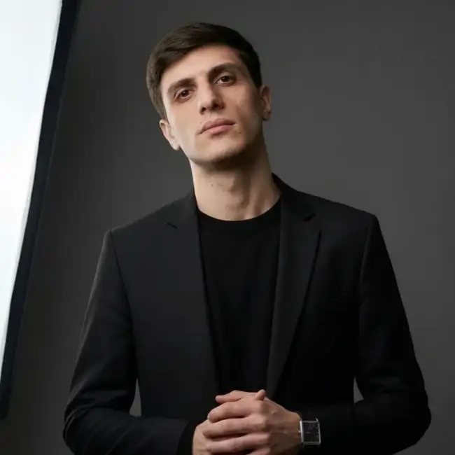 Կարապետ · 26 ·           