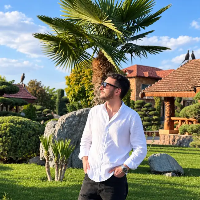 Manuk, 31